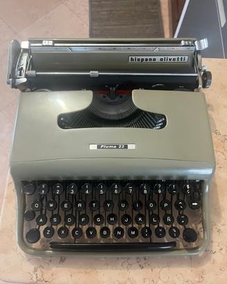 Olivetti pluma 22, sorella spagnola di lettera 22