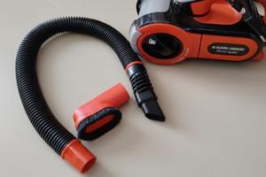 Aspirapolvere auto Black&Decker Pivot 12V nuovo