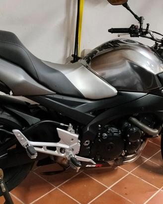 SUZUKY  GSR 600 IRON LIMITED EDITION