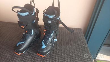 Scarponi sci alpinismo donna