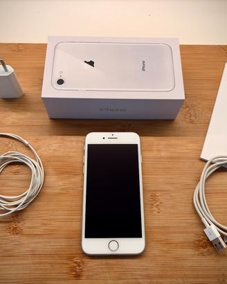 Apple iPhone 8 – 64GB Silver