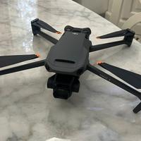 DJI MAVIC 3 versione Combo con DJI RCPRO + DJI RC