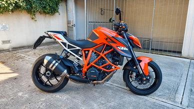 KTM 1290 SuperDuke R - 2015