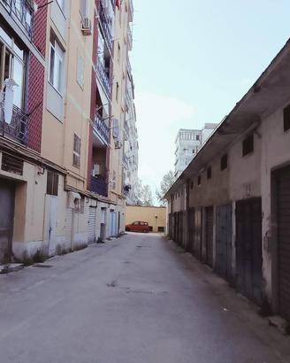 AUTORIMESSA A NAPOLI