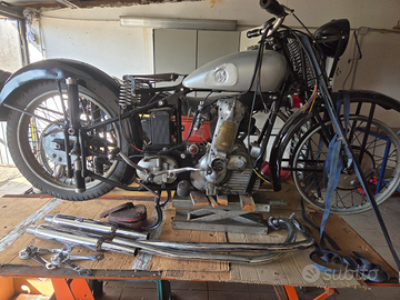 Moto Benelli 250 sport