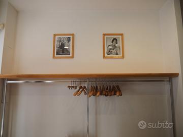 ARREDAMENTO PER NEGOZIO DI ABBIGLIAMENTO