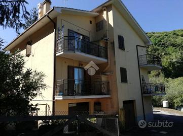 VILLA SINGOLA A BELLEGRA