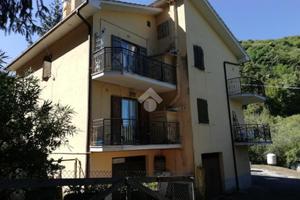 VILLA SINGOLA A BELLEGRA