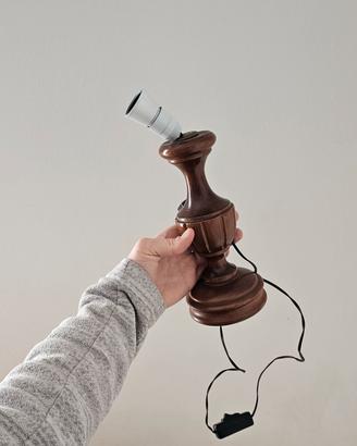 Lampada da tavolo in legno, antica