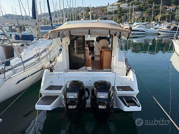 Beneteau Antares 880 del 2012