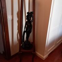 Colonna antica in legno