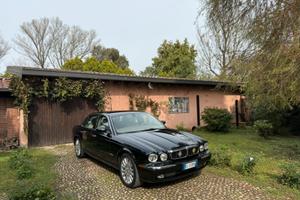 Jaguar XJ8 3.5 v8