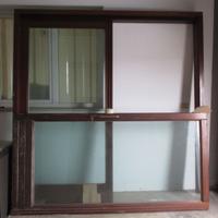 vetrata scorrevole in legno massello