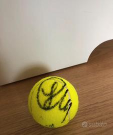 pallina autografata Jannik Sinner-Roland Garros