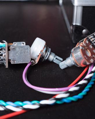 Breda Audio onboard preamp Stingray pre Ernie Ball