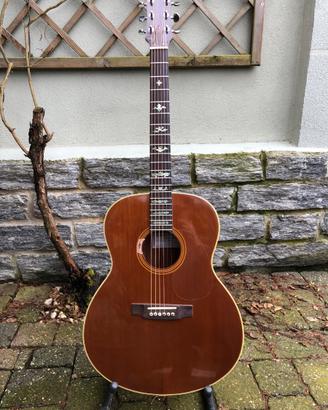 Chitarra acustica di liuteria