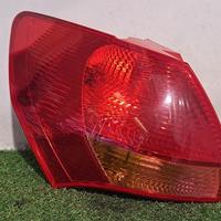 STOP FANALE POSTERIORE SINISTRO KIA Venga 1° Seri