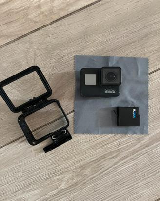 GoPro Hero 7 Black con accessori