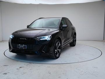 AUDI Q3 II 2018 - Q3 35 2.0 tdi Identity Black s-t