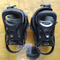 Attacchi tavola snowboard