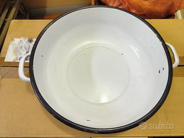 Bacinella vintage in acciaio smaltato bianco