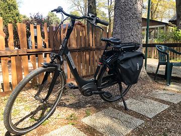 Gazelle Paris C7+ e-bike Bosch 900 km  come nuova!