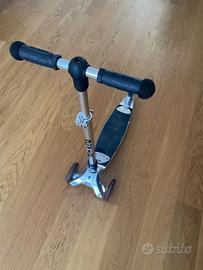 Monopattino micro kickboard