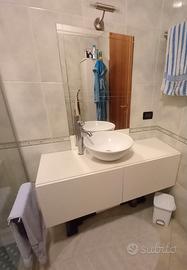 Mobile bagno e lavandino