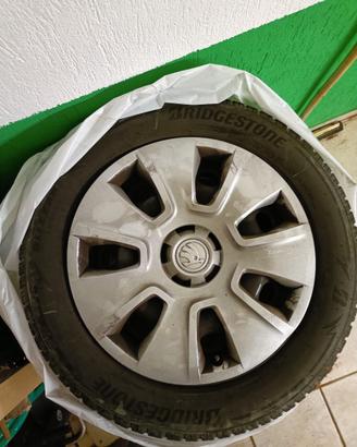4cerchi+pneumatici invernali Bridgestone 195/60r16