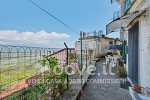 Appartamento di 85 m² con 5 locali a Follo