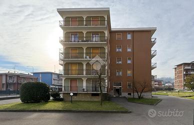 3 LOCALI A STRADELLA