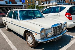 Mercedes-benz 220 /8