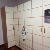 Armadio angolare per cameretta