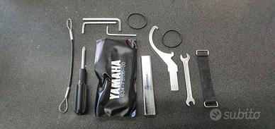 KIT ATTREZZI CHIAVI YAMAHA PER XSR 900 - B34-F8100