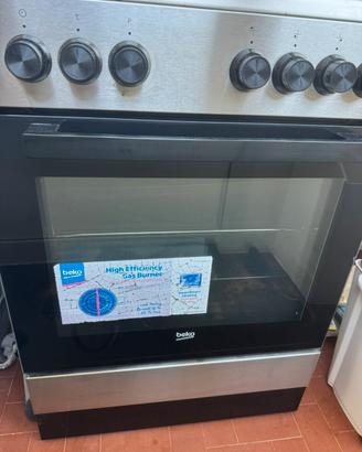 Piano cottura a gas e forno elttrico