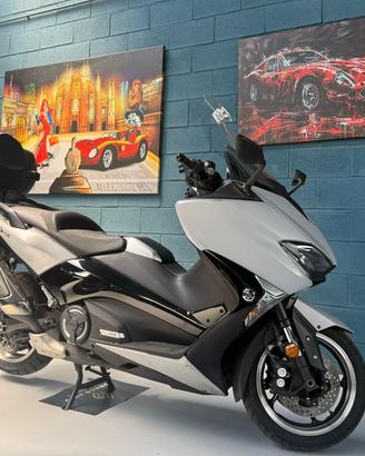 T MAX 530 DX ICE FLUO MY2019