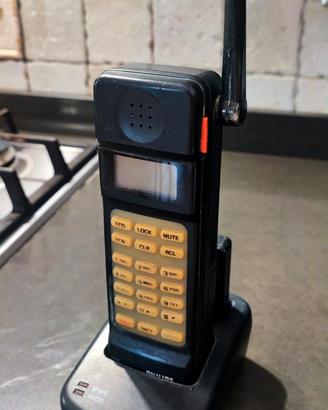Lotto cellulari vintage – Philips, Motorola, Nokia