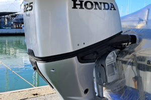 Fuoribordo Honda BF225D come nuovo