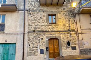 Casa indipendente ristrutturata e arredata 87 mq