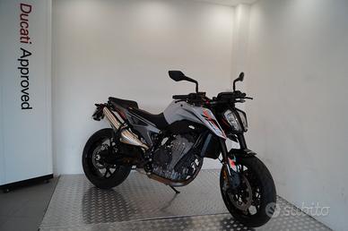 Ktm 790 Duke L - 04.2024 - 3'077Km