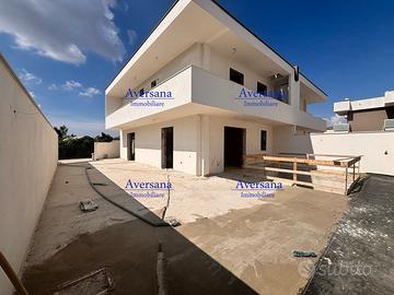 Villa capotila con piscina e fotovoltaico