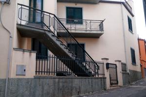 Casa indipendente 3 piani e garage