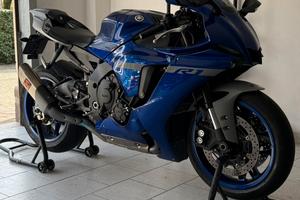 Yamaha YZF R1 - Novembre 2021 - 10500 km