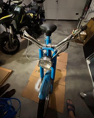 Moto Oscar College