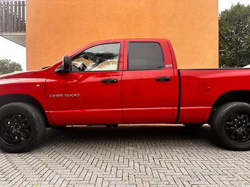 Dodge RAM 1500 Sport