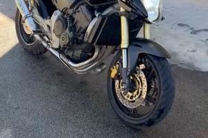 Honda hornet CB 600 F