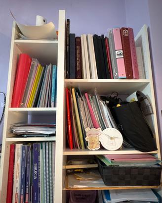 Libreria alta multi scomparto per cameretta