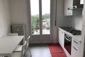 Posto letto a Monza con cantina libero subito