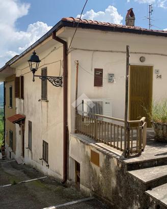 CASA SEMINDIPENDENTE A SETTEFRATI