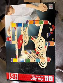 Pista per biglie in legno Hape Quadrilla Vertigo.